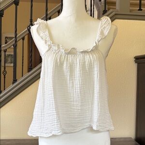 9Seed White Ruffled Women's Flowy Top Size Small